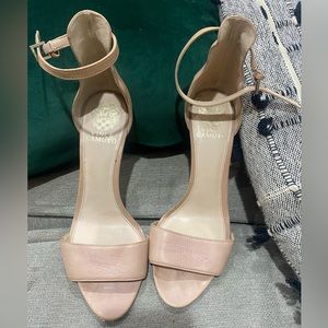 Vince Camuto Women’s Lauralie Pump, nude, size 9